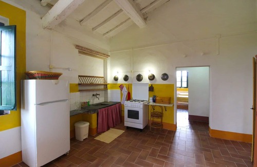 Foiano della Chiana Apartment | Lovely apartment for 8 people with WIFI, pool and pets allowed