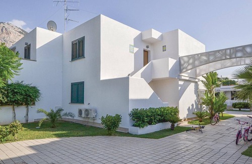 Isola delle Femmine Apartment | Lovely apartment in Isola delle Femmine