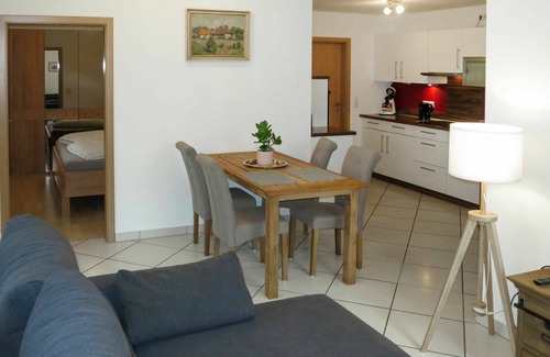 Hofstetten Apartment | Lovely apartment for 4 people with WIFI, TV and terrace