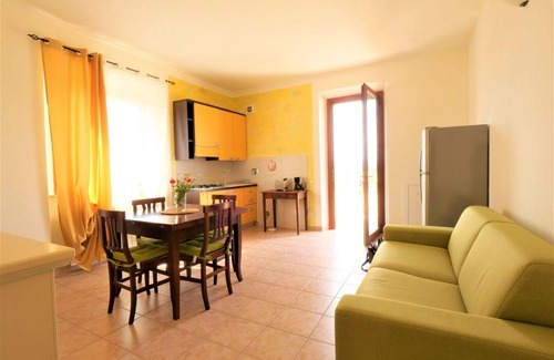 Massa Marittima Villa | Lovely apartment in villa for 4 guests with pool, WIFI, TV, terrace and pets allowed