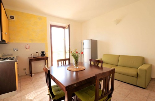 Massa Marittima Villa | Lovely apartment in villa for 4 guests with pool, WIFI, TV, terrace and pets allowed