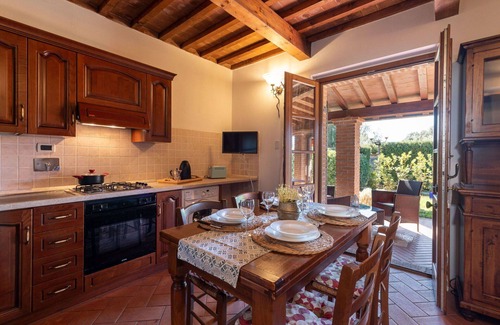 La Pesta House | Lovely apartment in villa for 2 people with A/C, WIFI, TV, terrace and pets allowed