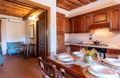 La Pesta House | Lovely apartment in villa for 2 people with A/C, WIFI, TV, terrace and pets allowed