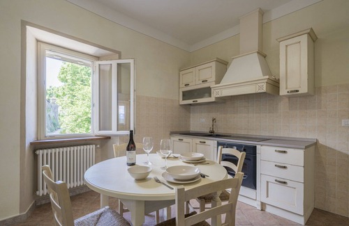 Monforte d'Alba Apartment | Lovely apartment for 4 guests with WIFI, pool, TV and balcony, close to Alba