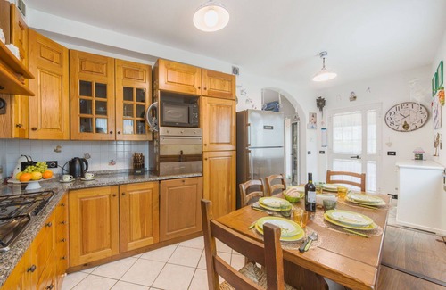 Stazzema Apartment | Lovely apartment for 6 guests with WIFI, TV, terrace and pets allowed