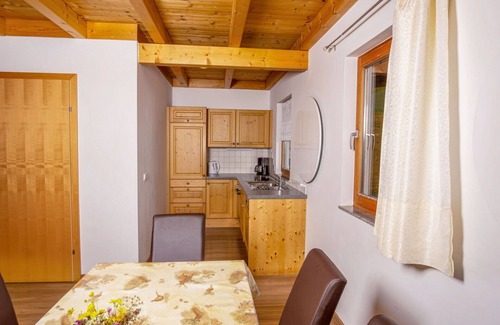 Eben im Pongau House | Lovely apartment in villa for 12 people with WIFI, TV and terrace