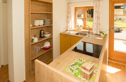 Laengenfeld Apartment | Lovely apartment for 8 people with WIFI, pool, TV, terrace and pets allowed