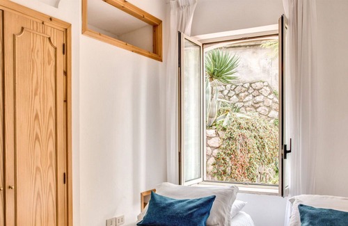 Termini Apartment | Lovely apartment with pool, WIFI, A/C, TV, patio, panoramic view and parking, close to Sorrento