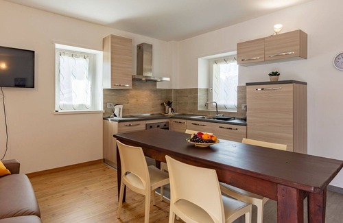 Novate Mezzola Apartment | Lovely apartment for 5 people with WIFI, TV and balcony