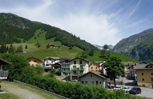 Blenio Apartment | Lovely apartment for 4 people with WIFI, TV, patio, pets allowed and panoramic view