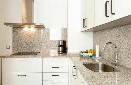 Torre del Mar Apartment | Lovely apartment for 4 people with pool, WIFI, A/C and terrace