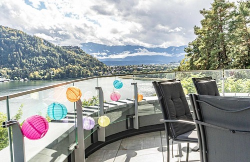 Annenheim Apartment | Lovely apartment for 6 guests with WIFI, TV, terrace, panoramic view and parking