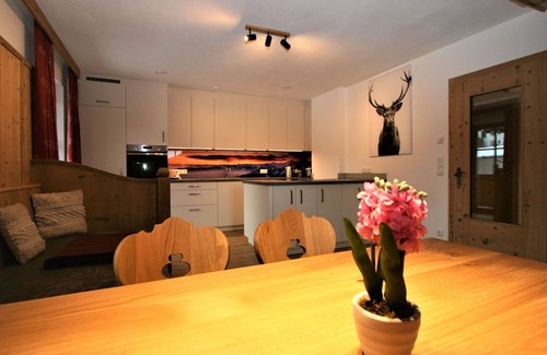 Wildschoenau Apartment | Lovely apartment for 10 people with WIFI, TV and patio