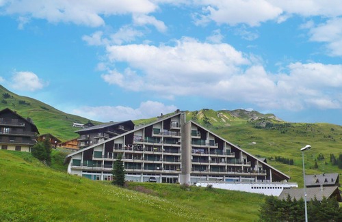 Val d'Illiez Apartment | Lovely apartment for 10 people with WIFI, TV, balcony and panoramic view