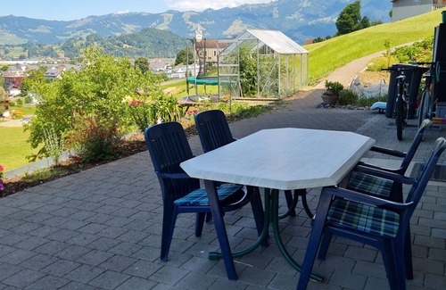 Reichenburg Apartment | Lovely apartment for 2 guests with WIFI, TV, terrace and panoramic view