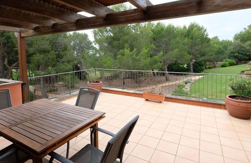 Bonmont Terres Noves Apartment | Lovely apartment for 6 people with A/C, WIFI, pool, TV, terrace, panoramic view and parking