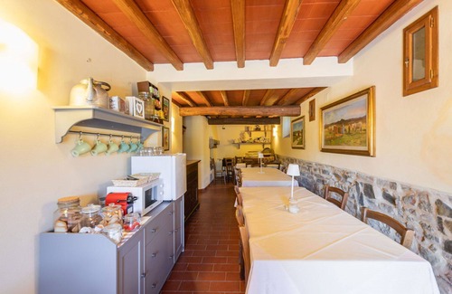 Montebonello Apartment | Lovely apartment for 6 people with pool, WIFI, A/C, TV, pets allowed and panoramic view