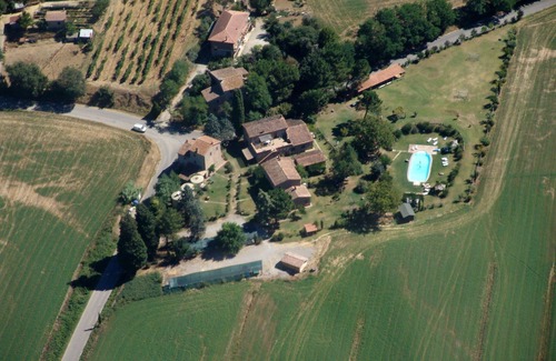 Monteleone d'Orvieto Apartment | Lovely apartment for 4 guests with WIFI, pool