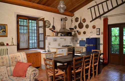 Monteleone d'Orvieto Apartment | Lovely apartment for 8 people with WIFI, pool and TV