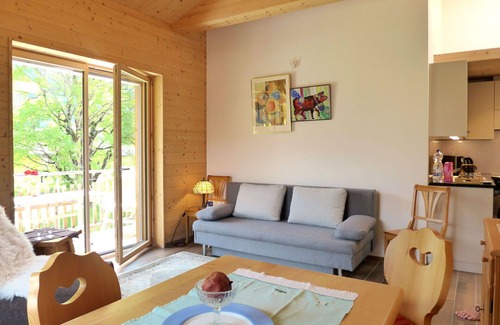 Kandersteg Apartment | Lovely apartment for 3 people with WIFI, balcony and panoramic view