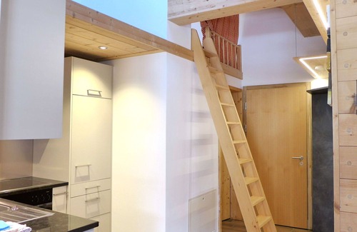 Kandersteg Apartment | Lovely apartment for 3 people with WIFI, balcony and panoramic view