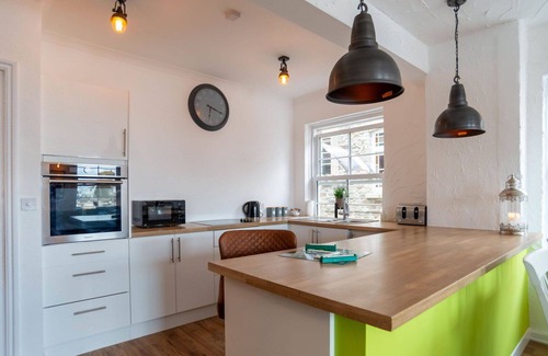 Saint Goran Apartment | Lovely apartment for 4 guests with WIFI, TV and pets allowed