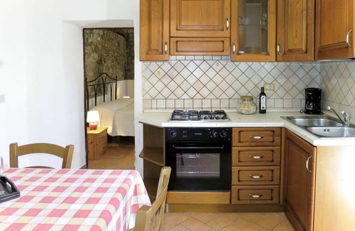 Santa Luce Apartment | Lovely apartment for 2 people with pool, WIFI, TV, patio and pets allowed
