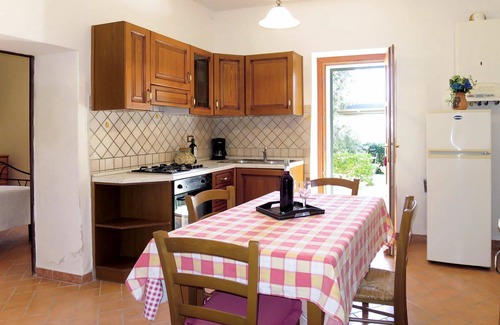 Santa Luce Apartment | Lovely apartment for 2 people with pool, WIFI, TV, patio and pets allowed