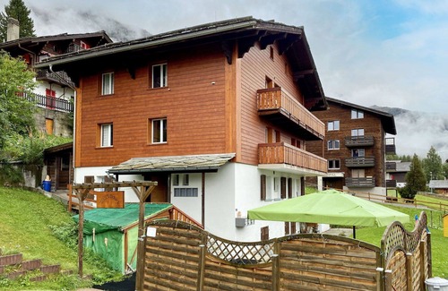 Graechen Apartment | Lovely apartment for 4 people with WIFI, TV, patio and panoramic view