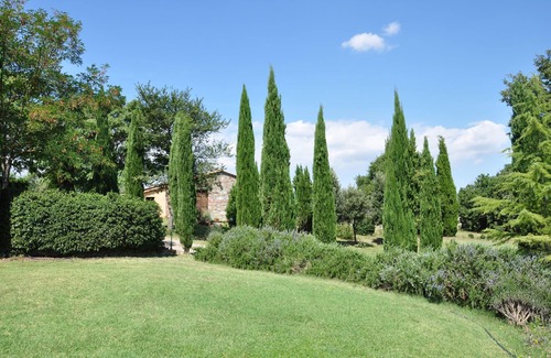 Il Poggio Apartment | Lovely apartment for 4 people with pool, WIFI, TV, pets allowed and panoramic view