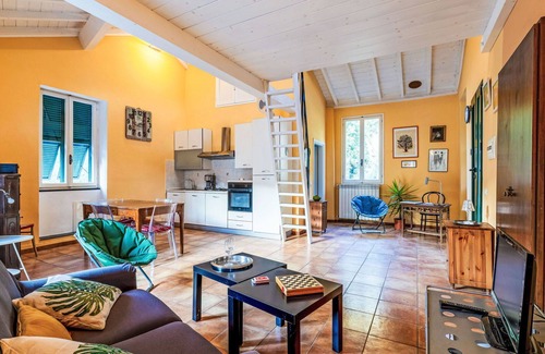 Prela Apartment | Lovely apartment for 4 people with pool, A/C, WIFI, TV, patio and pets allowed