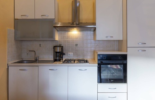 Prela Apartment | Lovely apartment for 4 people with pool, A/C, WIFI, TV, patio and pets allowed