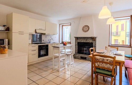 Claino Con Osteno Apartment | Lovely apartment for 4 guests with WIFI, TV, pets allowed and parking