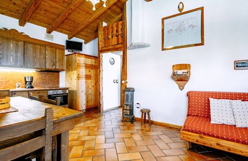 Coredo Apartment | Lovely apartment for 4 people with WIFI, TV, terrace and pets allowed
