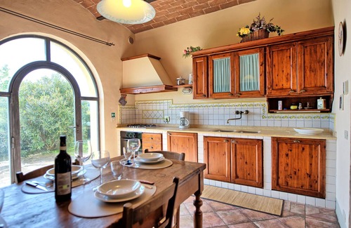 Tavarnelle Val di Pesa Apartment | Lovely apartment for 4 people with WIFI, A/C, pool and panoramic view, close to Greve In Chianti