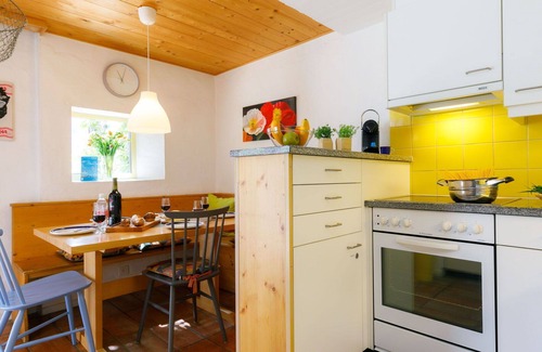 Capriasca Apartment | Lovely apartment for 5 guests with pool, WIFI, TV, patio, pets allowed and panoramic view