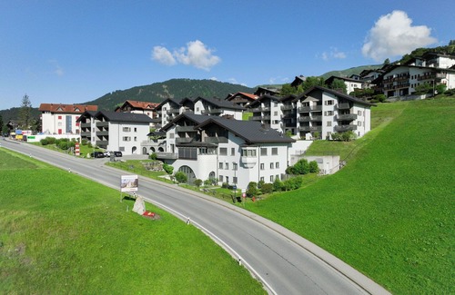 Falera Apartment | Lovely apartment for 6 people with WIFI, pool, TV, balcony and panoramic view