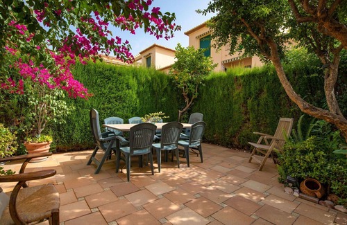 Aduanas Apartment | Lovely apartment for 6 people with pool, A/C, TV and balcony