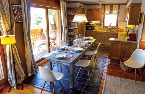 Lens Apartment | Lovely apartment for 6 guests with WIFI, TV, balcony and pets allowed