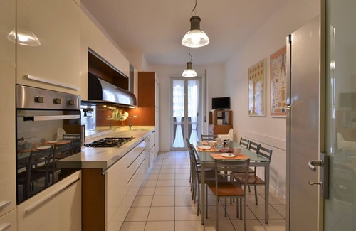 Ripamonti Corvetto Apartment | Lovely apartment for 6 guests with A/C, WIFI, TV and balcony