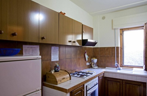 Paciano Apartment | Lovely apartment for 7 guests with WIFI, pool, TV, patio and pets allowed