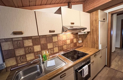 Saalbach-Hinterglemm Apartment | Lovely apartment for 8 people with WIFI, TV and balcony