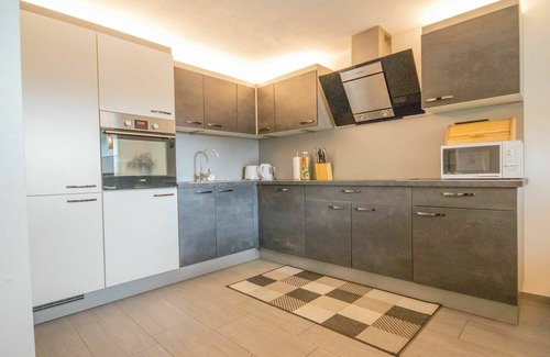 Umhausen Apartment | Lovely apartment for 5 people with WIFI, TV and terrace