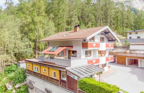 Umhausen Apartment | Lovely apartment for 5 people with WIFI, TV and terrace