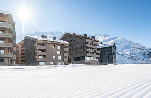 Andermatt Apartment | Lovely apartment for 3 people with WIFI, TV and parking