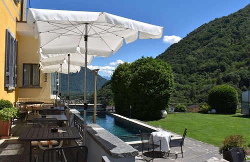 Intragna Apartment | Lovely apartment for 4 people with WIFI, pool, TV, patio, pets allowed and panoramic view