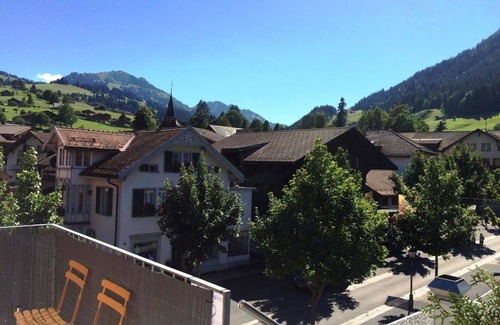 Zweisimmen Apartment | Lovely apartment for 4 people with WIFI and balcony