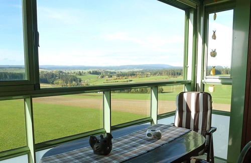 Loffingen Apartment | Lovely apartment for 4 people with pool, WIFI, TV, balcony, panoramic view and parking