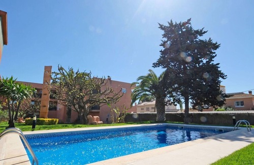 Tarragona Apartment | Lovely apartment for 6 guests with WIFI, pool, TV and terrace