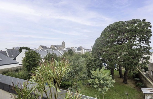 Quiberon Apartment | Lovely apartment for 4 people with WIFI, TV and balcony